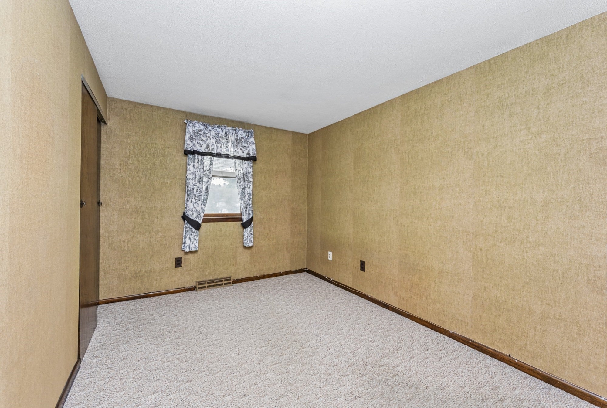 33 Nolte Road, Billerica, MA, 33 Nolte Road, Billerica, MA Photo #17