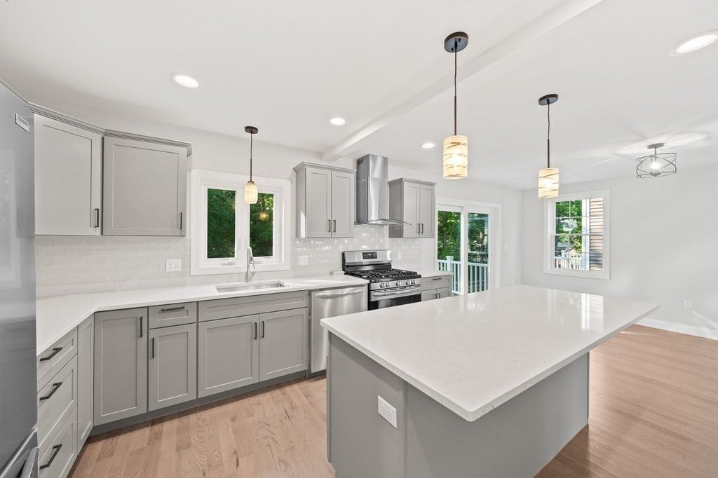 10 Toscano Way 10