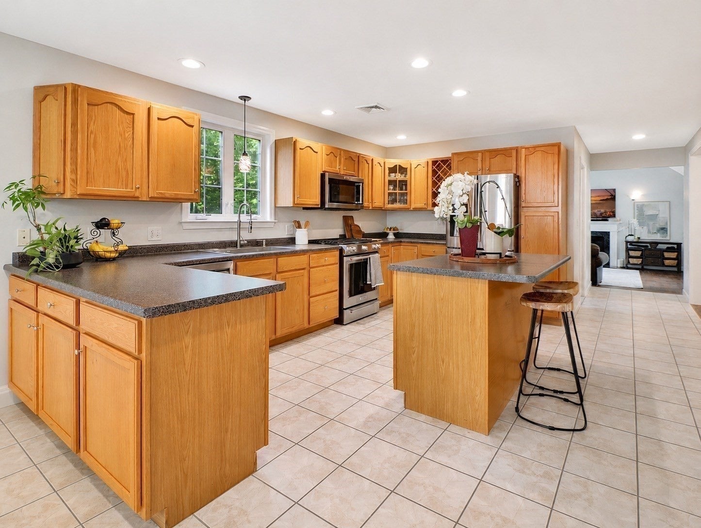 38 Parris Farm Rd, East Bridgewater, MA, 38 Parris Farm Rd, East Bridgewater, MA Photo #6