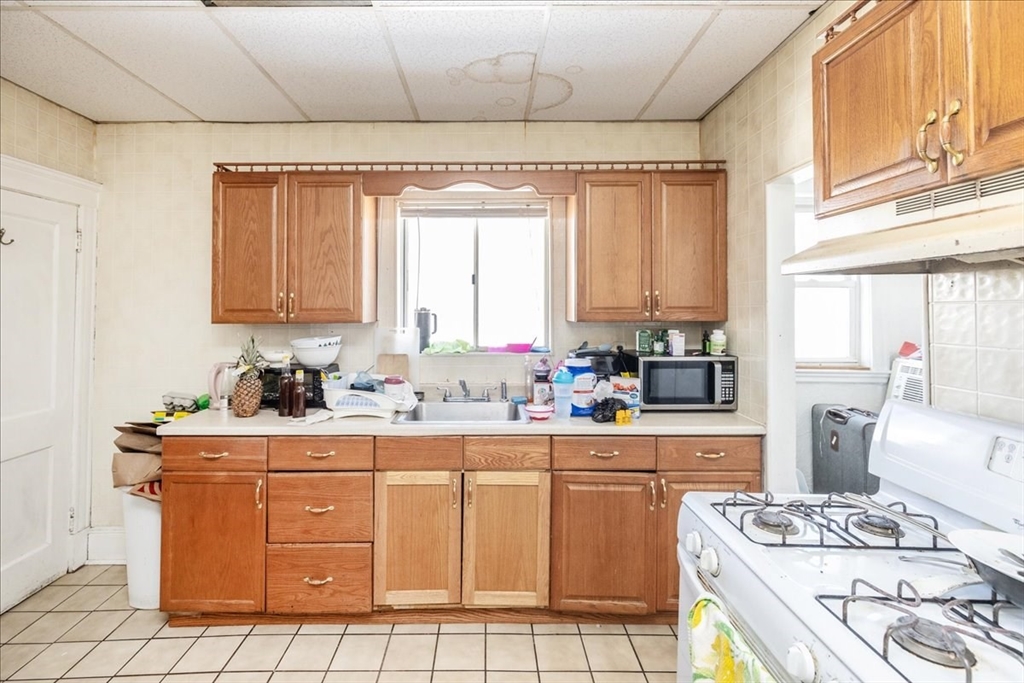 83 Calumet St, Revere, MA Photo #28