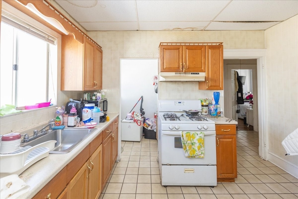 83 Calumet St, Revere, MA Photo #29