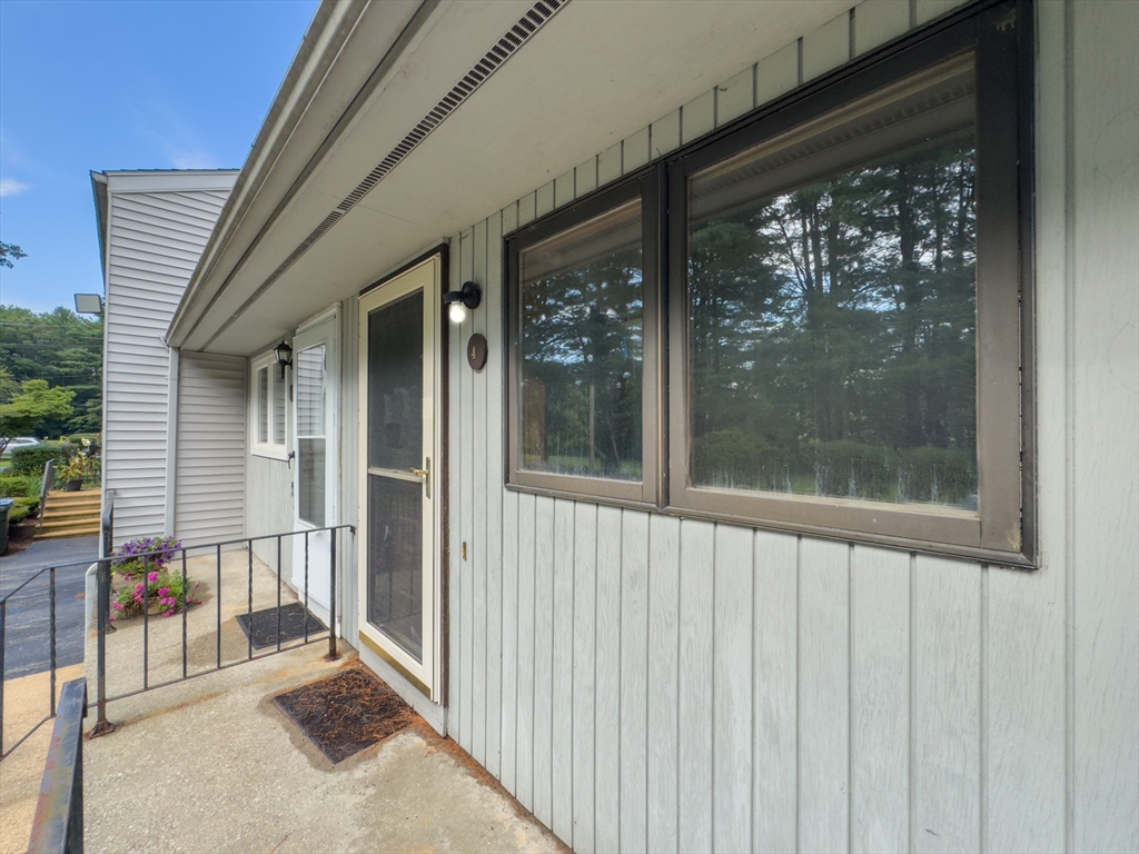 4 Toria Heights Rd 4