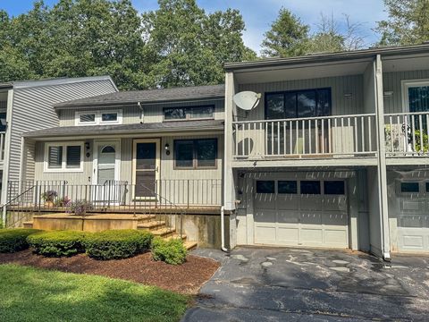 4 Toria Heights Rd 4 Oxford MA 01540