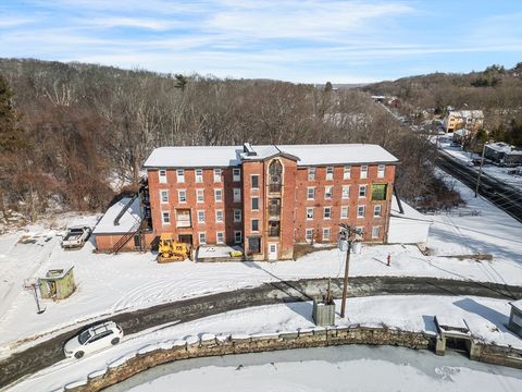 190 W Main St Millbury MA 01527