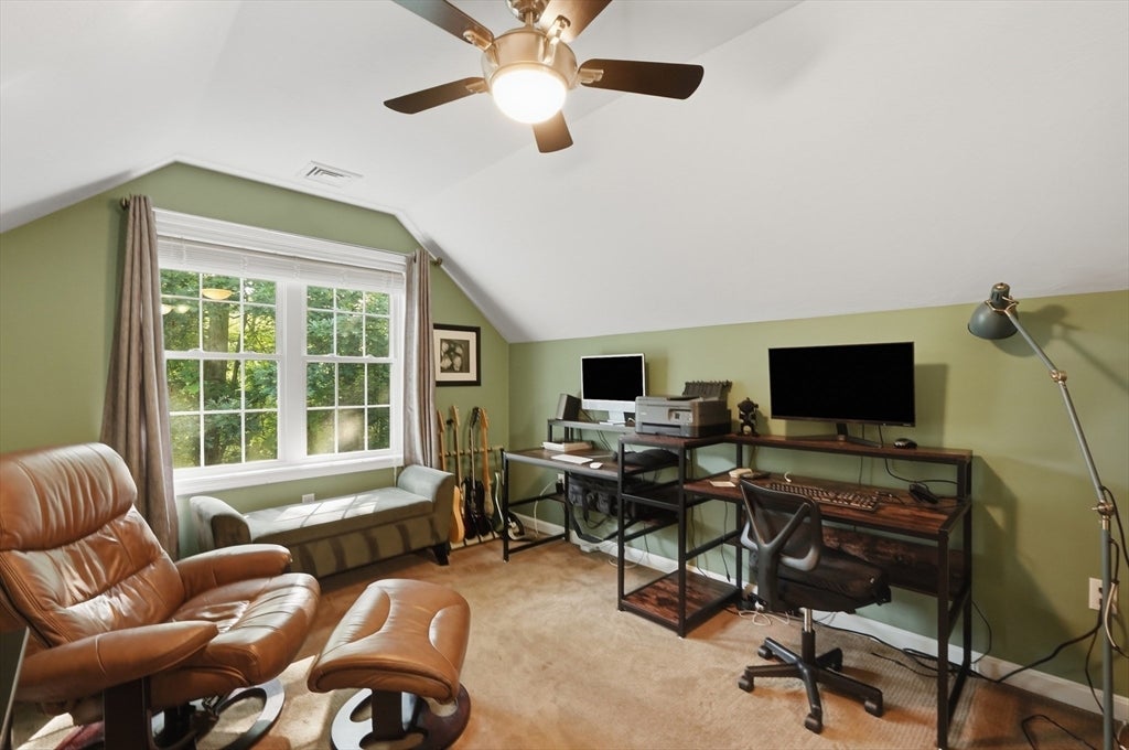 8 Chessman Rd, Mansfield, MA Photo #20
