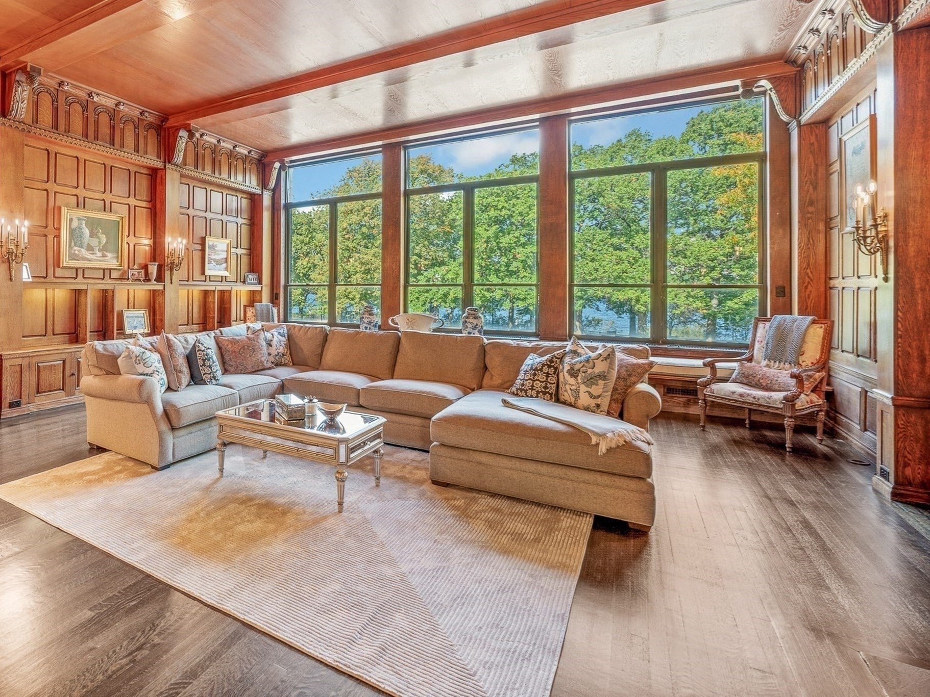 414 Beacon Street Parlor