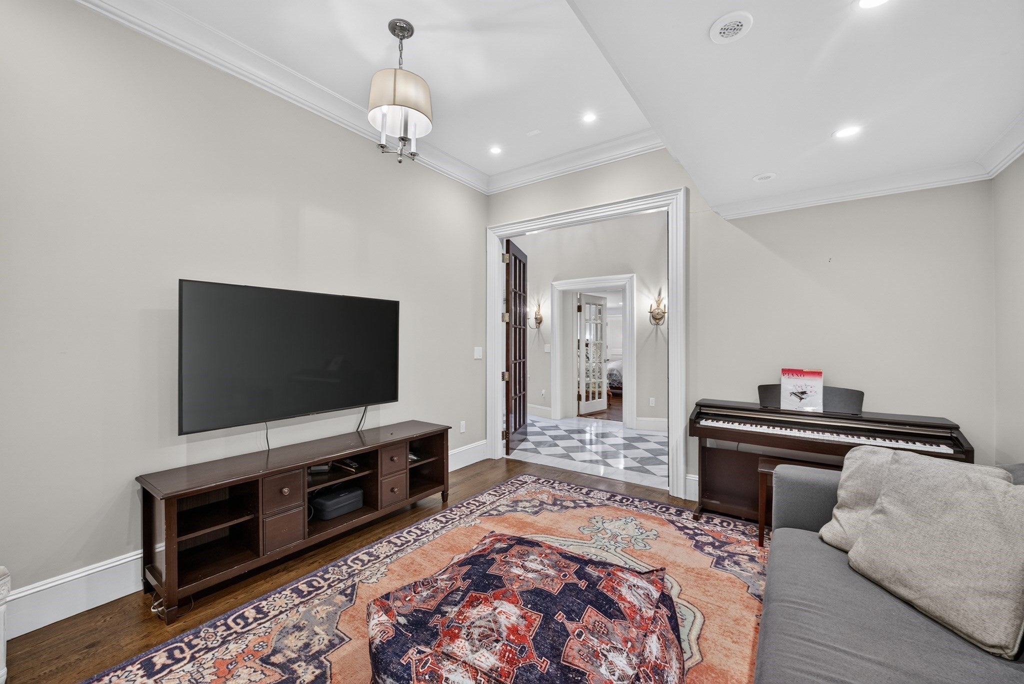 414 Beacon Street Parlor, Boston, MA Photo #18
