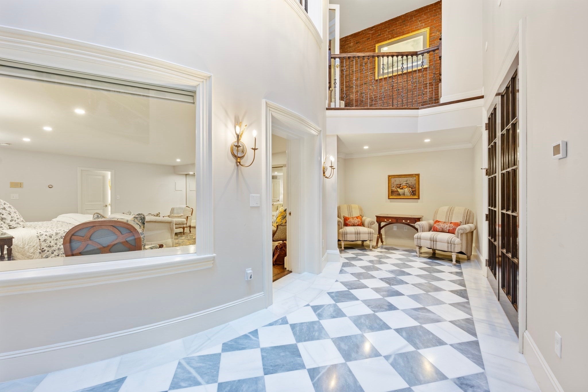 414 Beacon Street Parlor, Boston, MA Photo #9