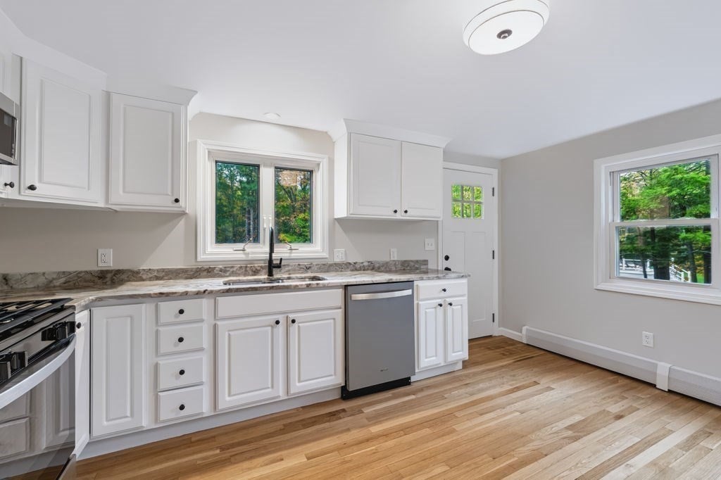 7 Bayberry Lane, Salisbury, MA, 7 Bayberry Lane, Salisbury, MA Photo #9