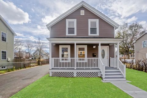 19 Quincy St Springfield MA 01109