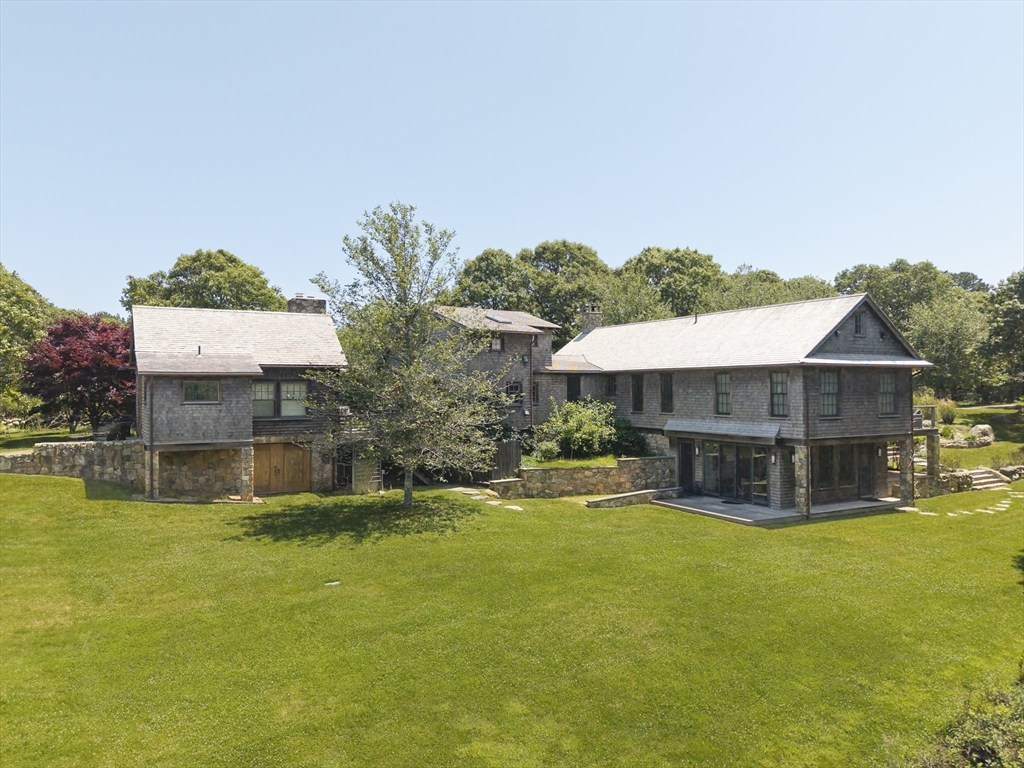 15 Old Farm Rd