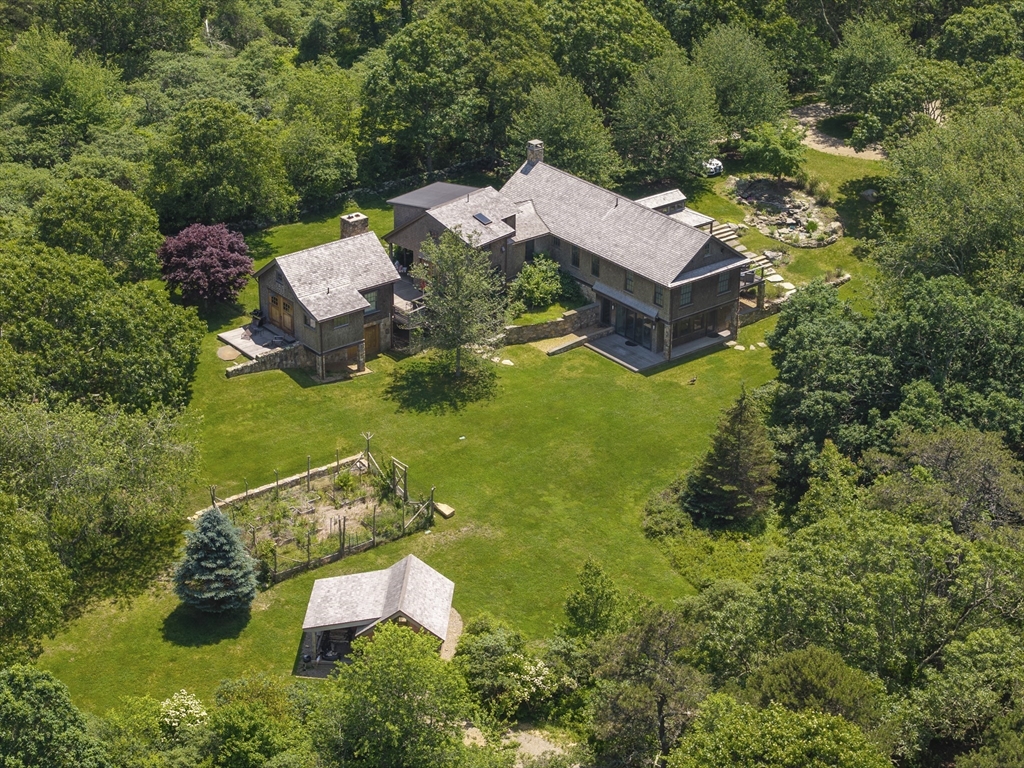 15 Old Farm Rd