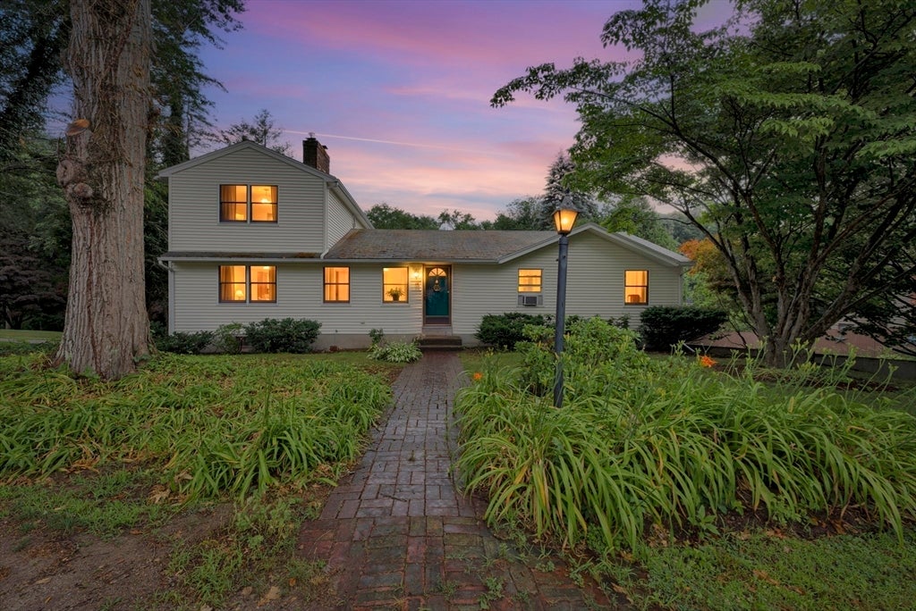 20 Brentwood Dr