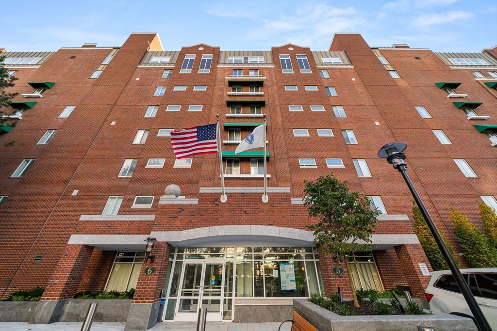 4 Canal Park 511