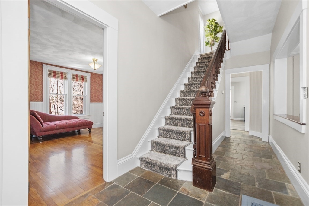 9 French Avenue