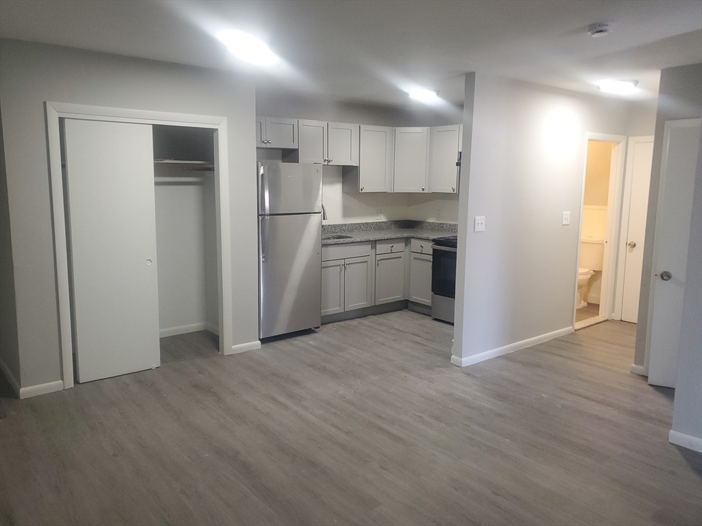 760 Cummins Highway 26