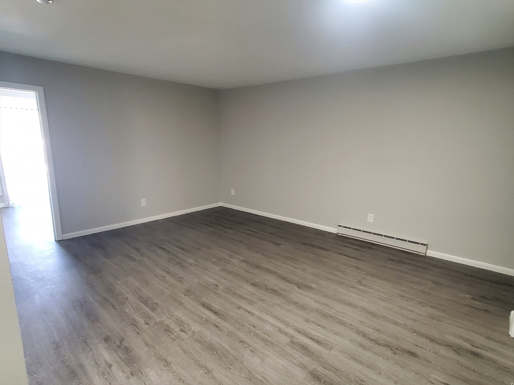 760 Cummins Highway 26