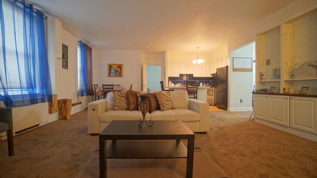 140 Chestnut St #314, Springfield, MA Photo #2