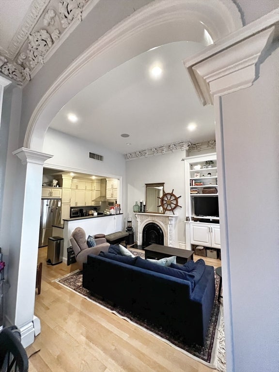 1670 Washington St #2, Boston, MA Photo #2
