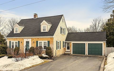 Photo of 81 Winter St, Leominster, MA 01453 (MLS # 73486265)