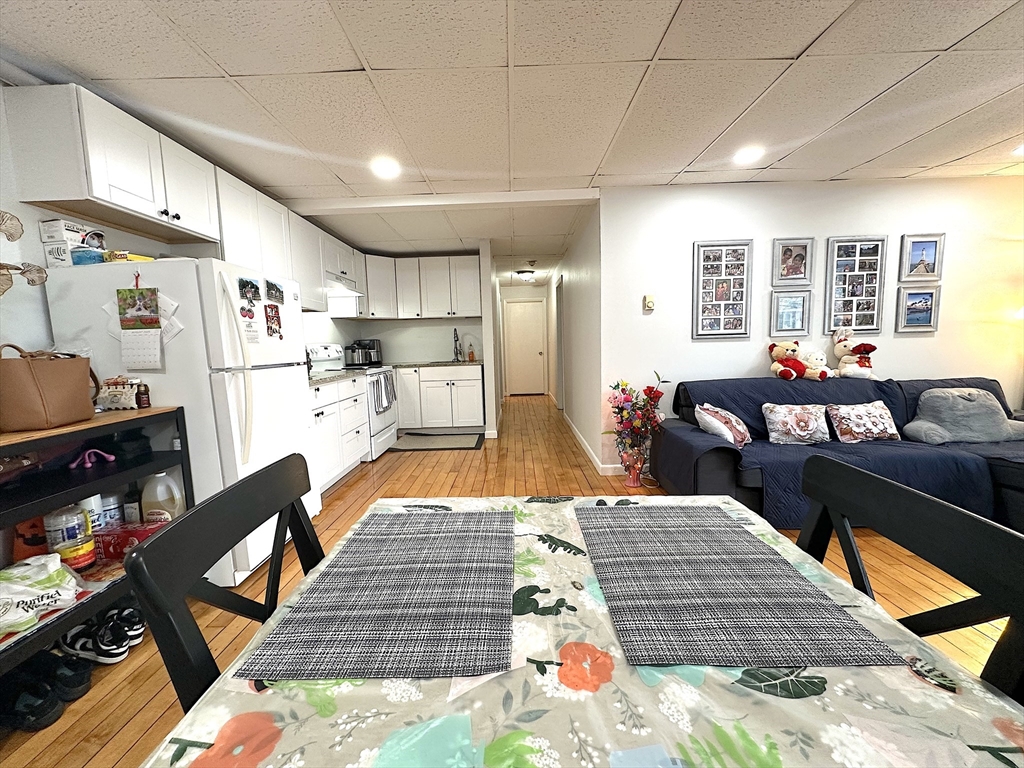 16 Richards Avenue 204