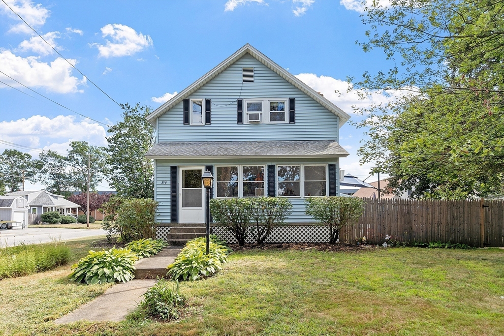 89 Benjamin St