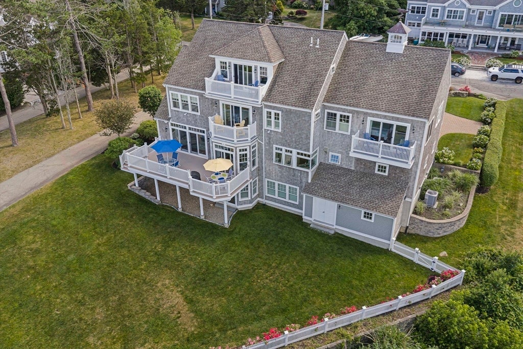 92 Emery Rd