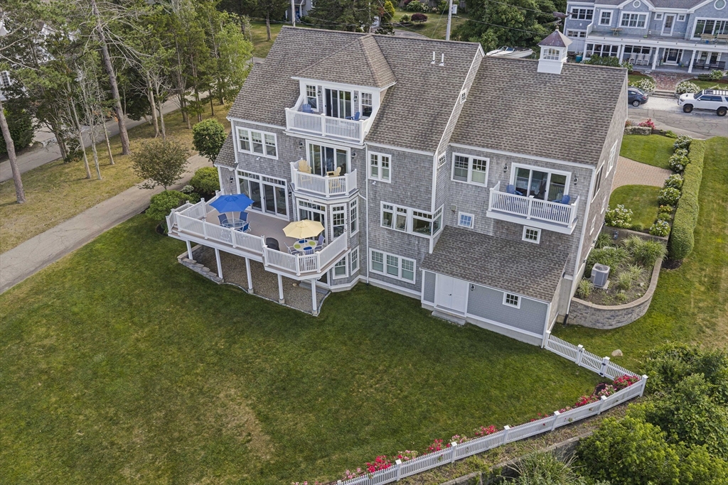 92 Emery Rd