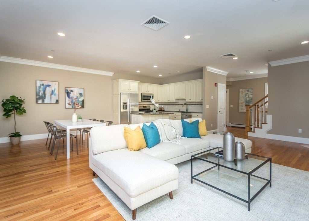 325 Bacon Street #5, Waltham, MA Photo #5
