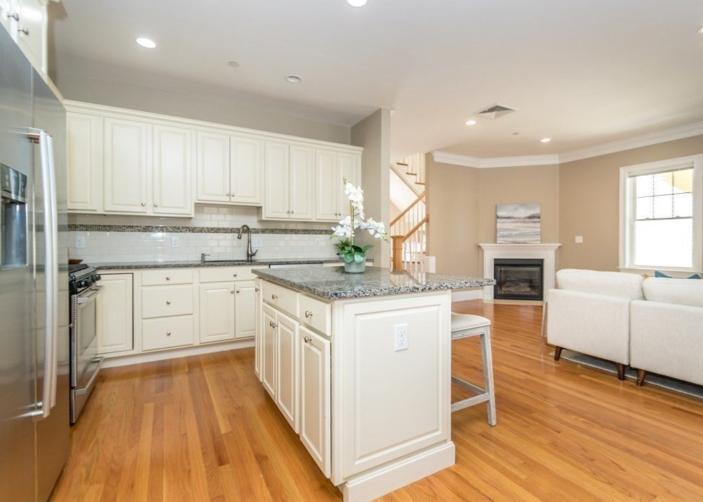 325 Bacon Street #5, Waltham, MA Photo #8
