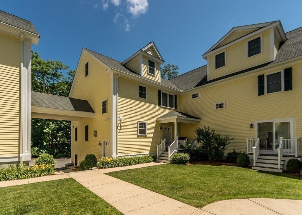 325 Bacon Street #5, Waltham, MA Photo #2