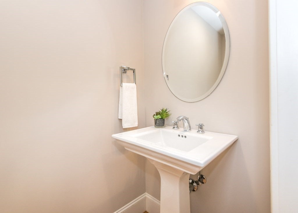 325 Bacon Street #5, Waltham, MA Photo #27