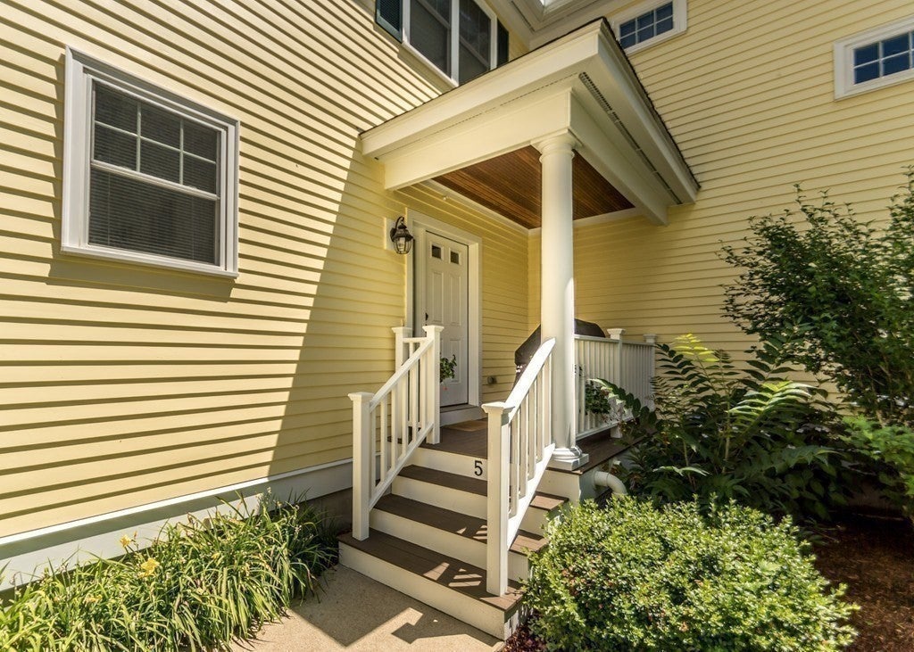 325 Bacon Street #5, Waltham, MA Photo #3