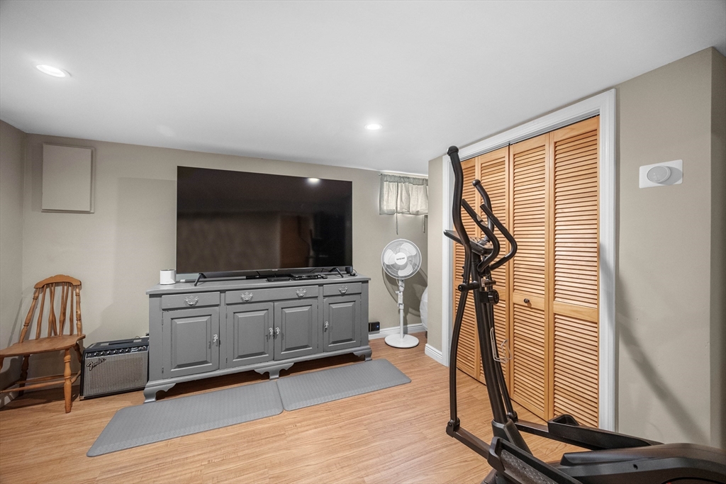 6 Prospect Ct #6, Marblehead, MA Photo #21