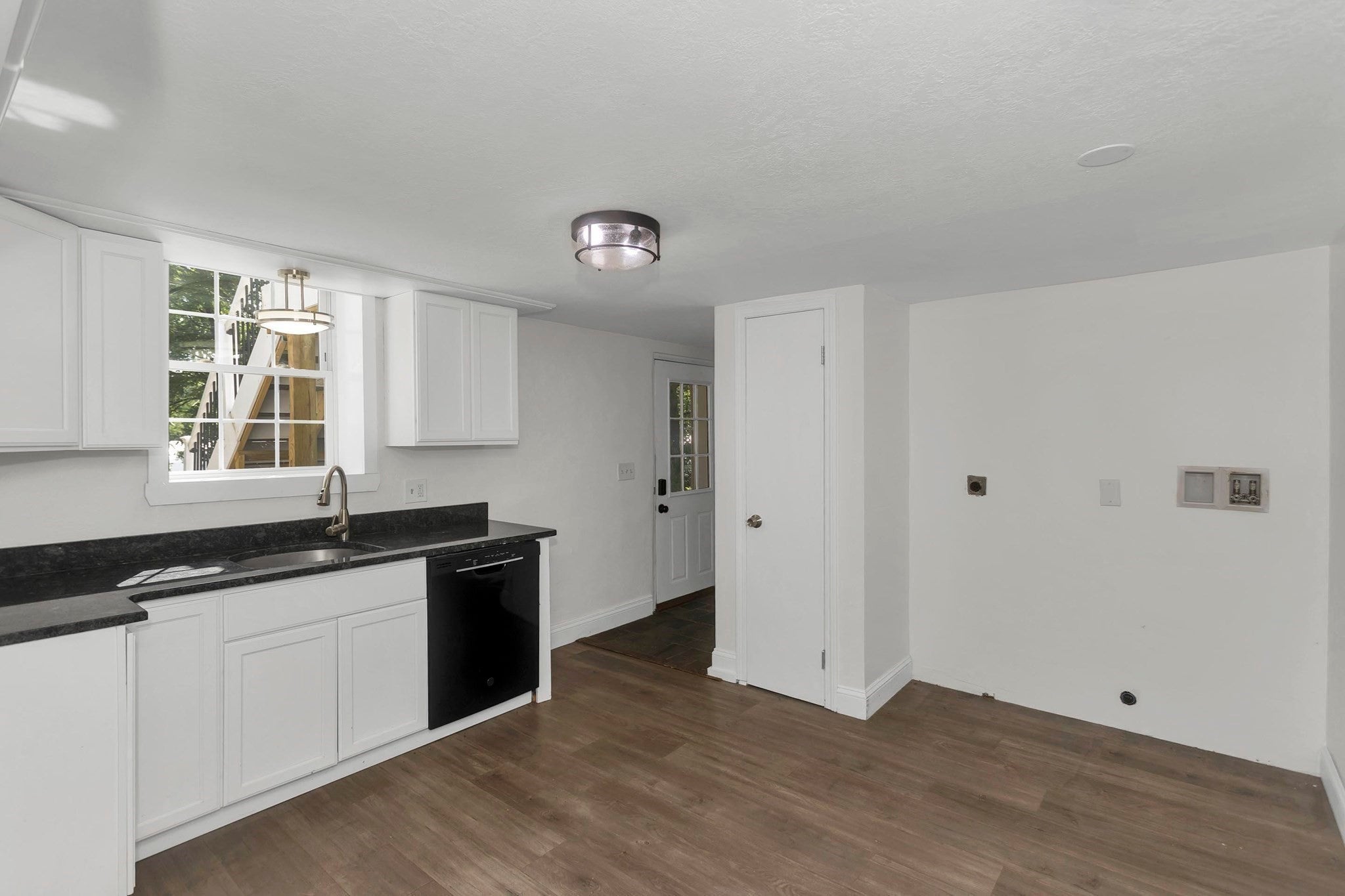 17 Congamond Rd, Southwick, MA Photo #33