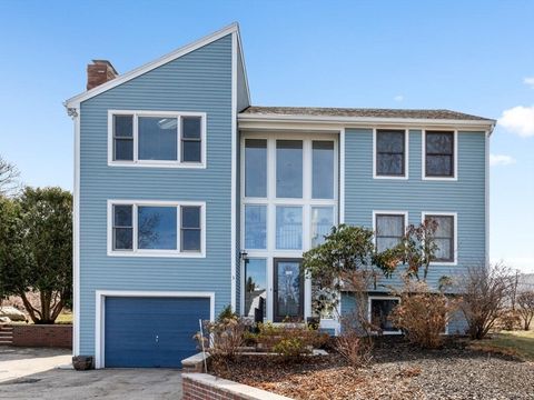3 Breezy Point Rd Gloucester MA 01930