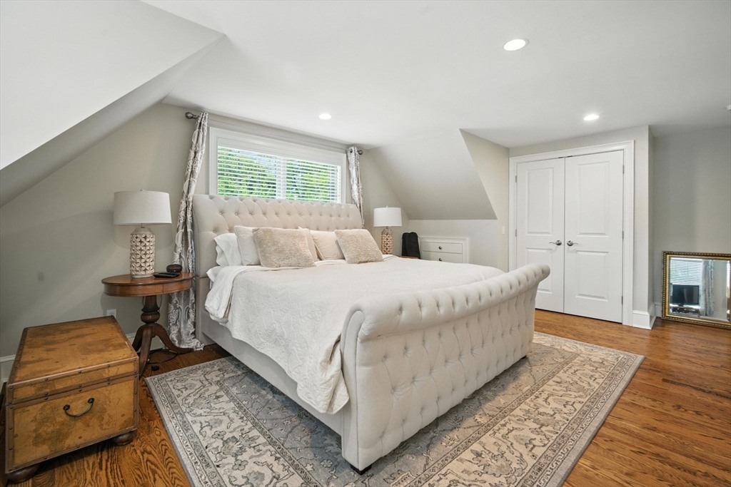 Longmeadow, Massachusetts 01106, United States, 4 Bedrooms Bedrooms, ,4 BathroomsBathrooms,Residential,Active,161495