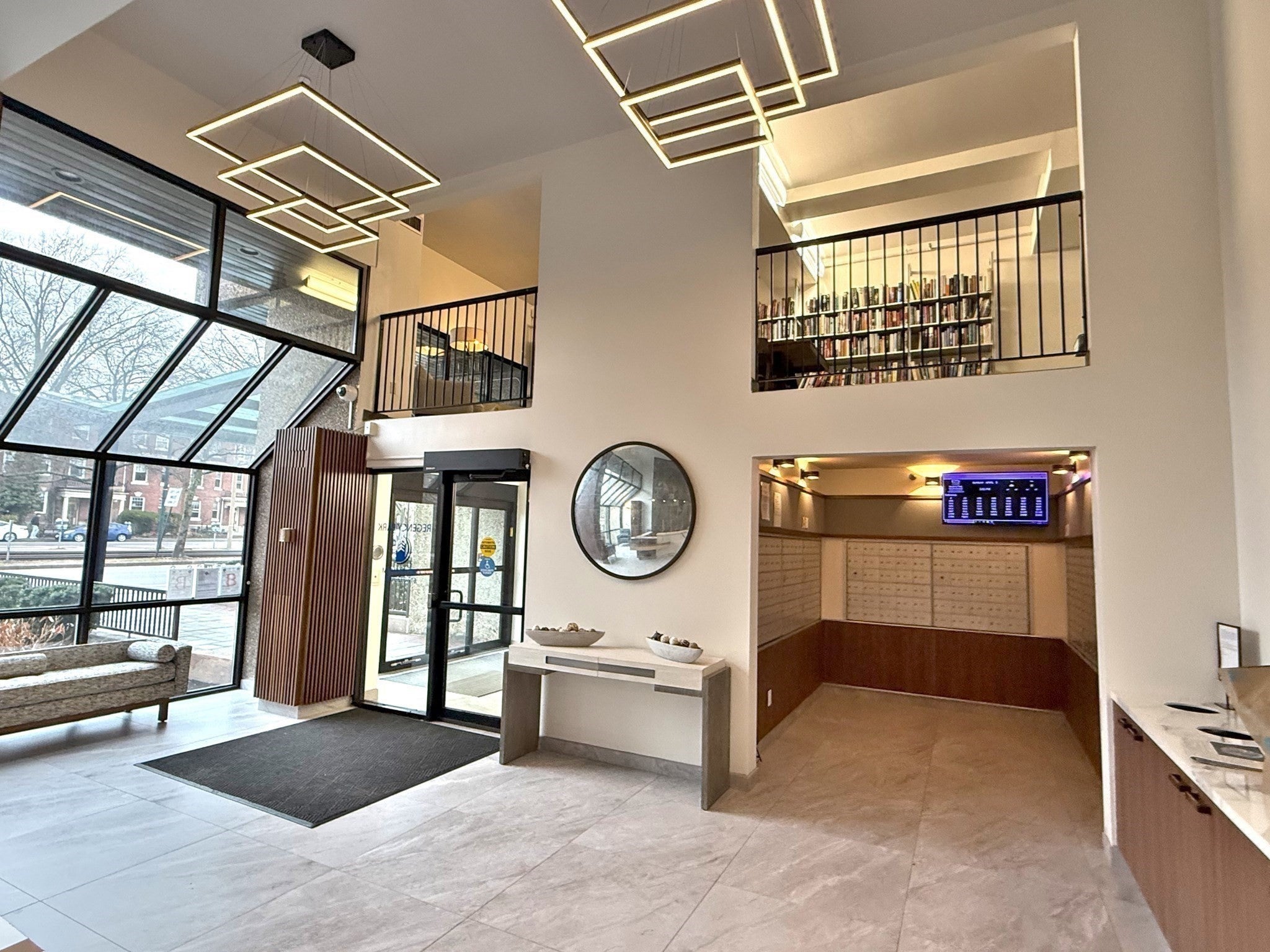 1731 Beacon St 713