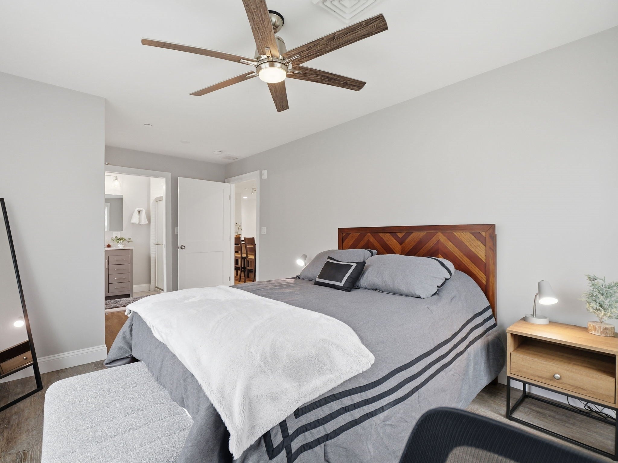 149 Pleasant St #2, Marblehead, MA, 149 Pleasant St #2, Marblehead, MA Photo #24