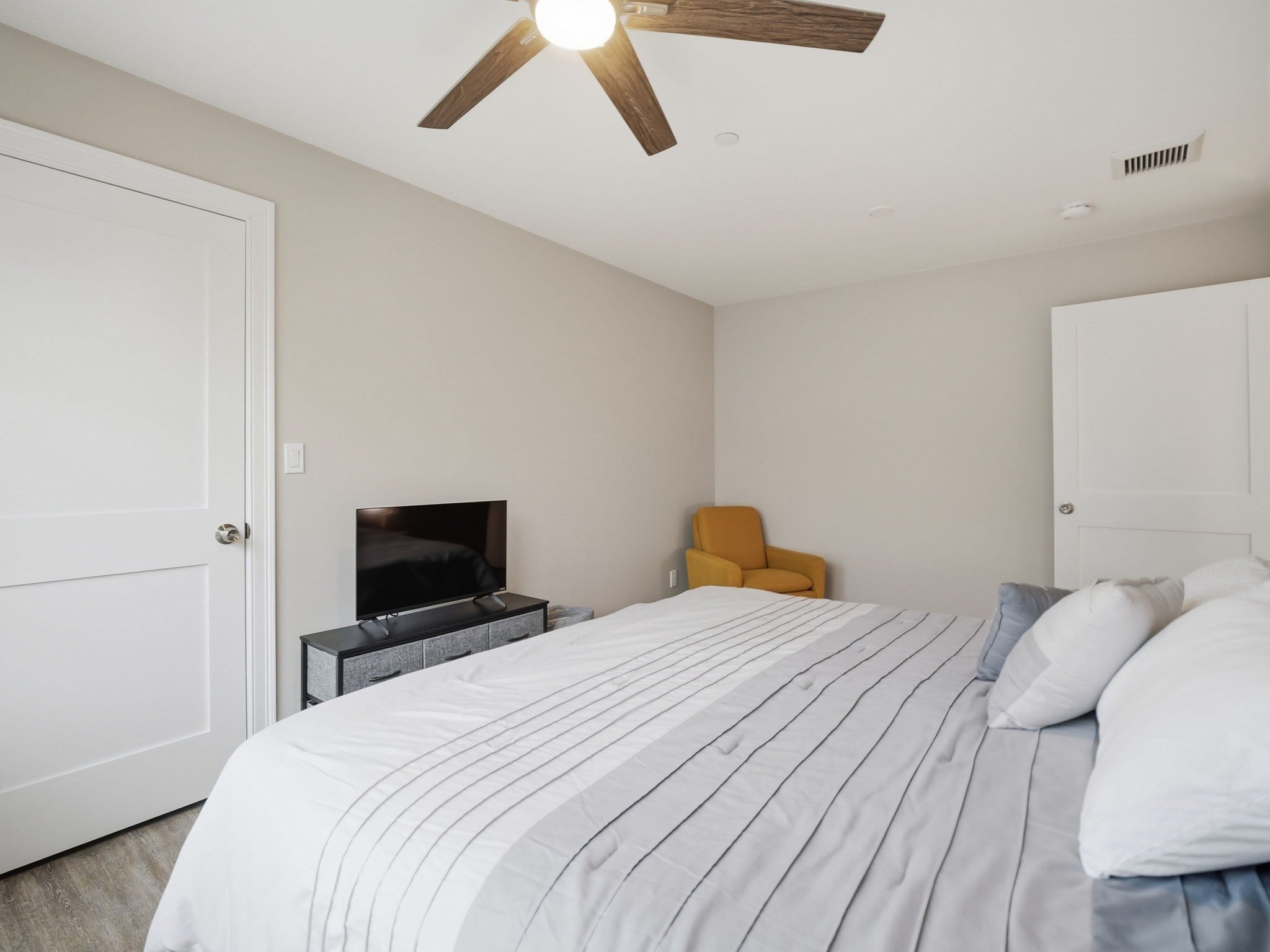 149 Pleasant St #2, Marblehead, MA, 149 Pleasant St #2, Marblehead, MA Photo #19