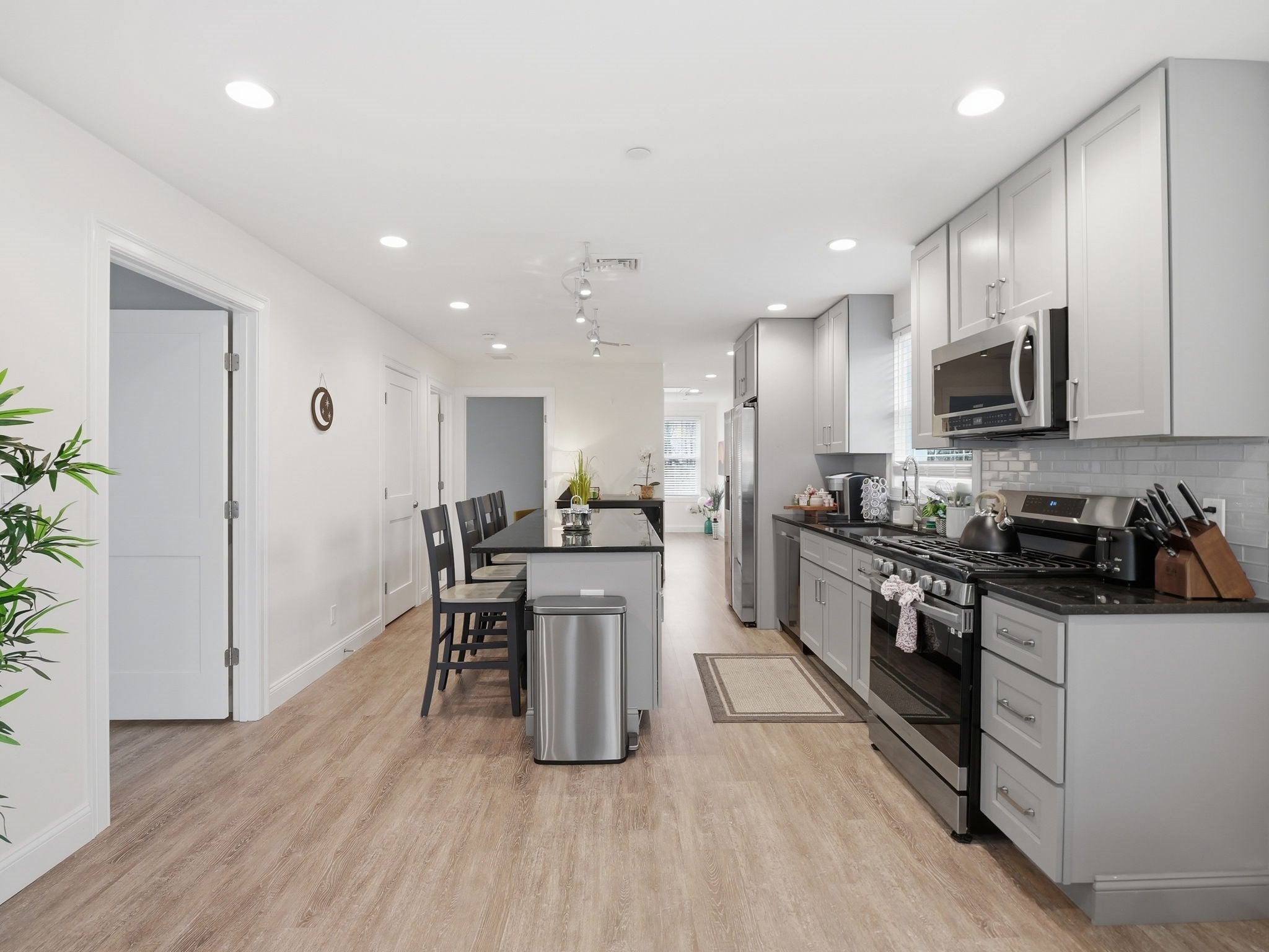 149 Pleasant St #2, Marblehead, MA, 149 Pleasant St #2, Marblehead, MA Photo #12