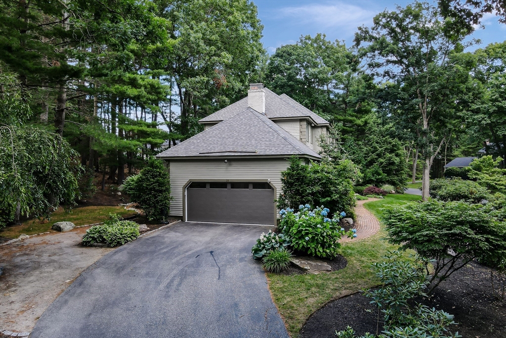 28 Smithshire Estates