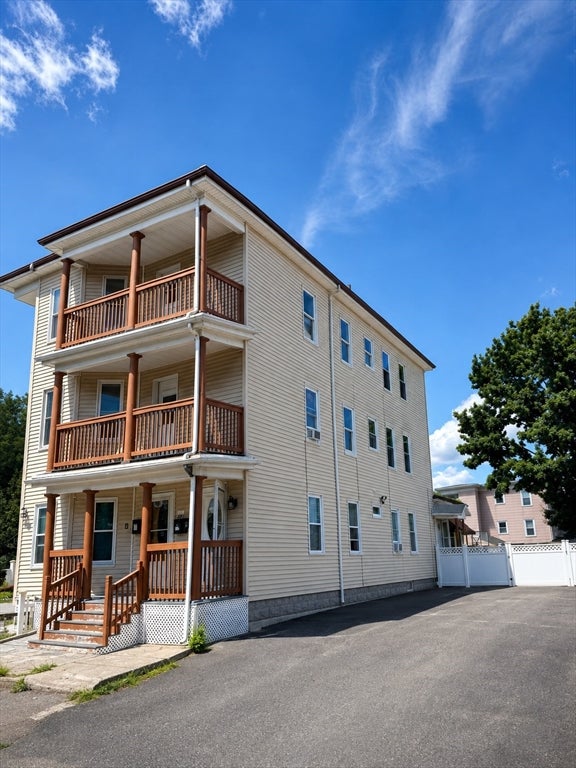 Photo of 221 West Harvard St, Brockton, MA