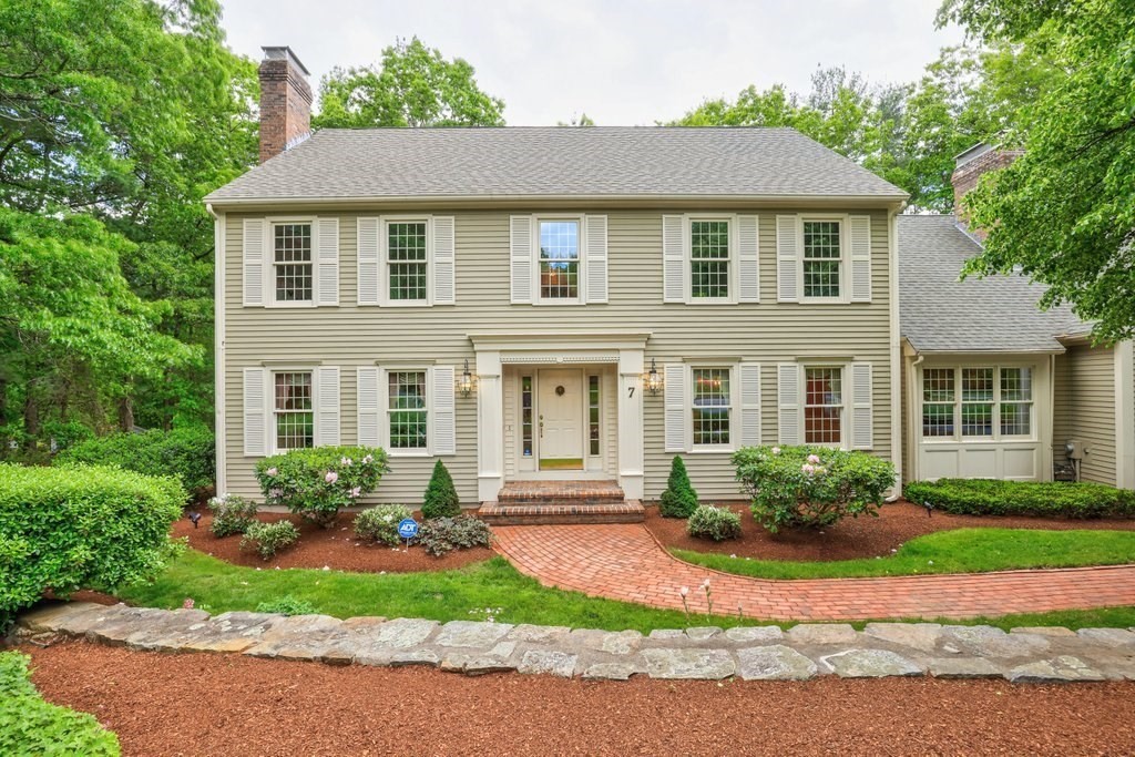 7 Village Green Lane