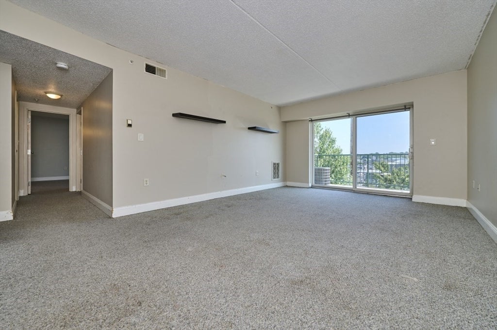 79 Waite St Ext 54