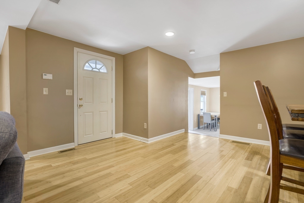 24 Knapp St