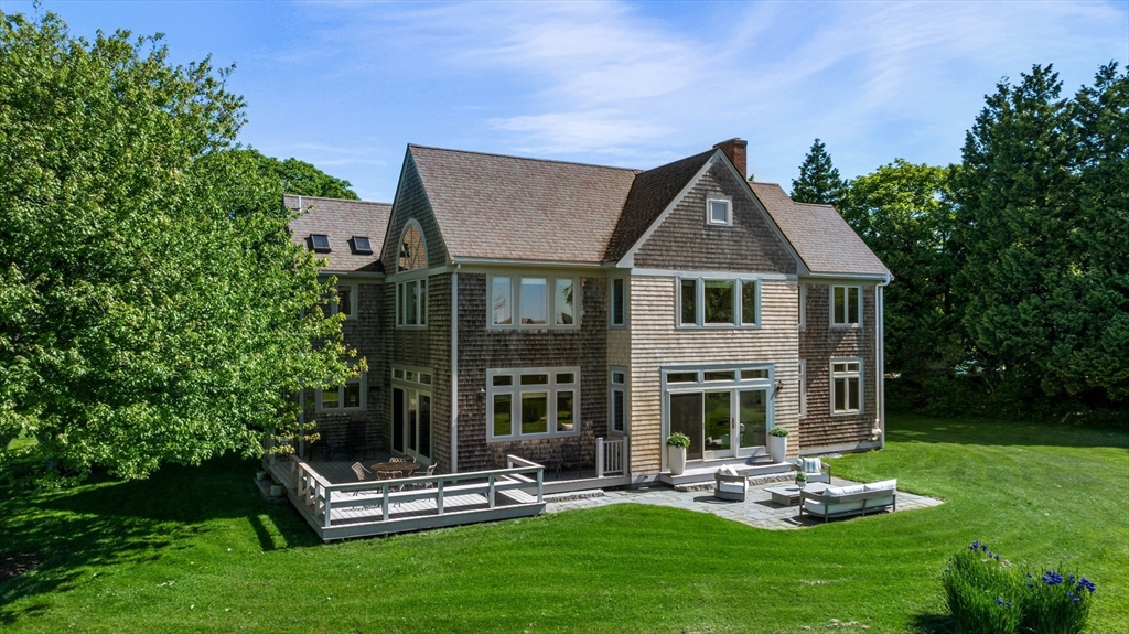 185 Howland