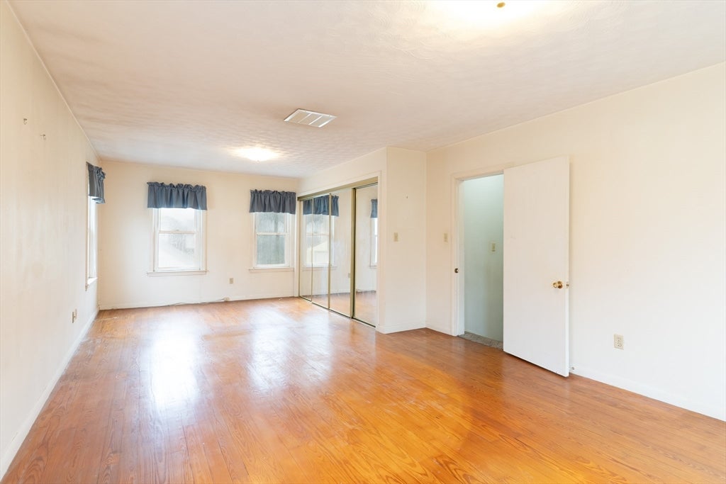 6 Maynard St, Webster, MA, 6 Maynard St, Webster, MA Photo #24