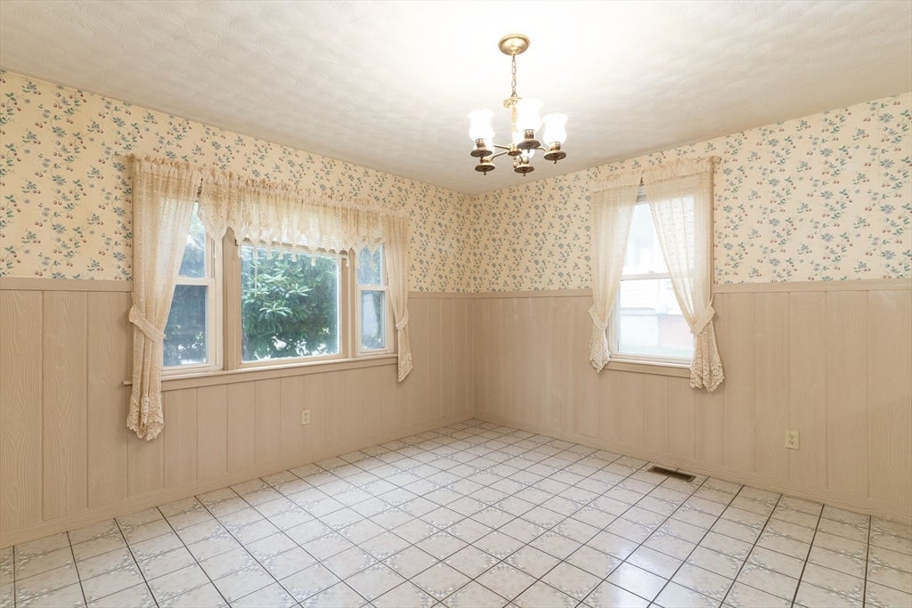 6 Maynard St, Webster, MA, 6 Maynard St, Webster, MA Photo #8