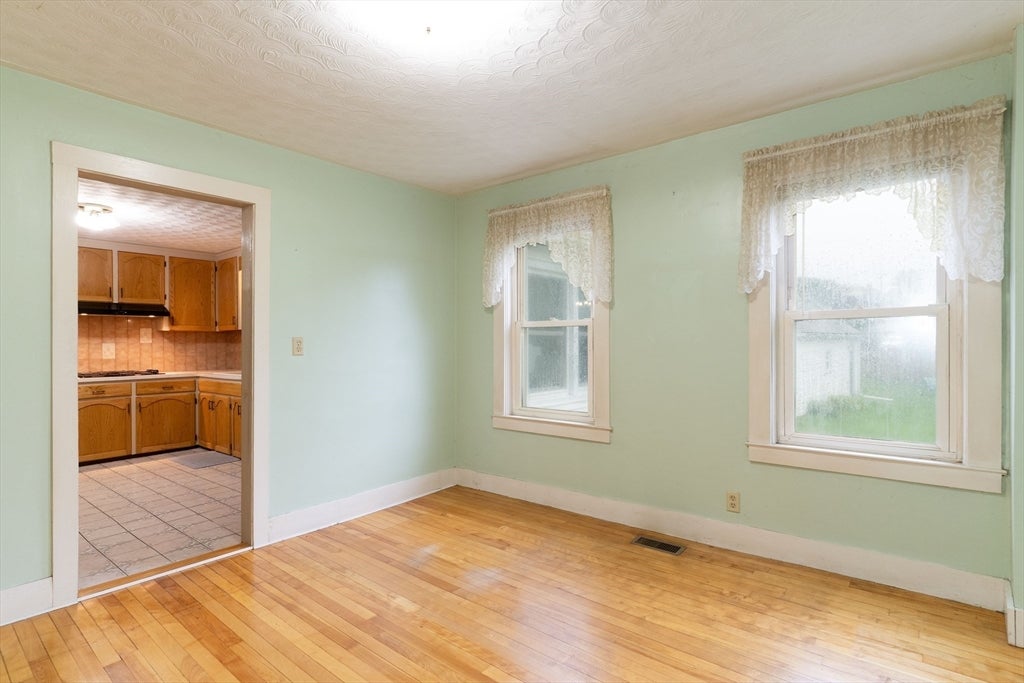 6 Maynard St, Webster, MA, 6 Maynard St, Webster, MA Photo #15